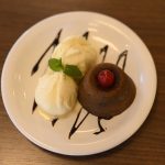 Petit Gateau de Chocolate